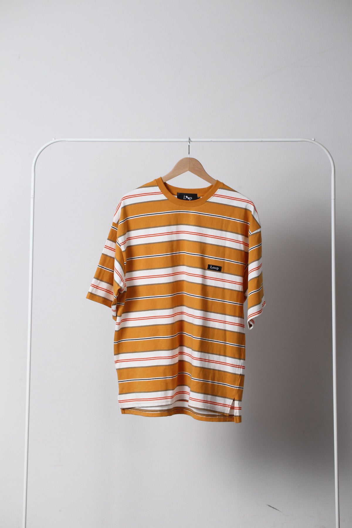 BORDER T-SHIRT