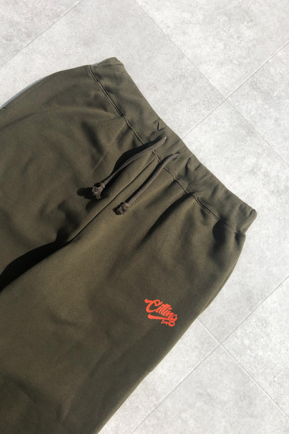 Chilling loop pants