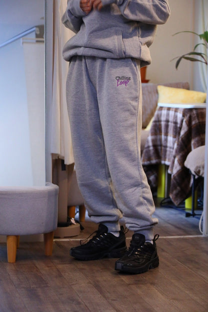 chilling LOOP pants