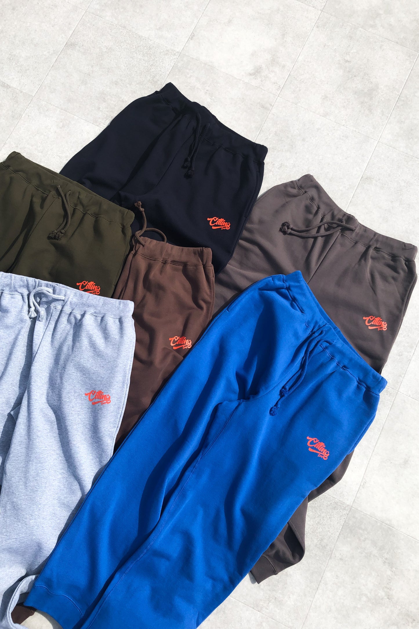 Chilling loop pants