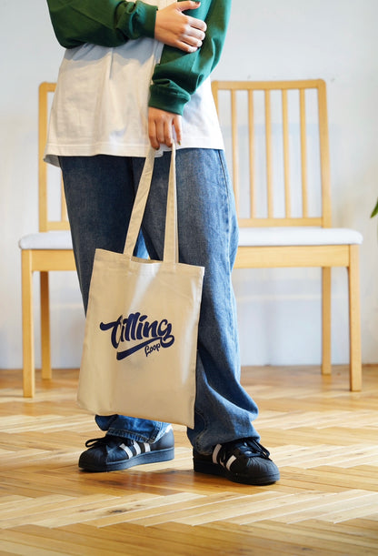 CHILLING TOTE BAG