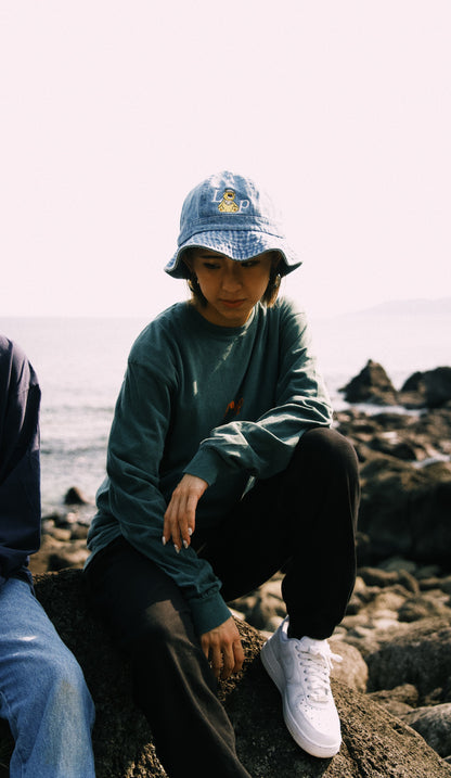 Loop × chillout bucket hat